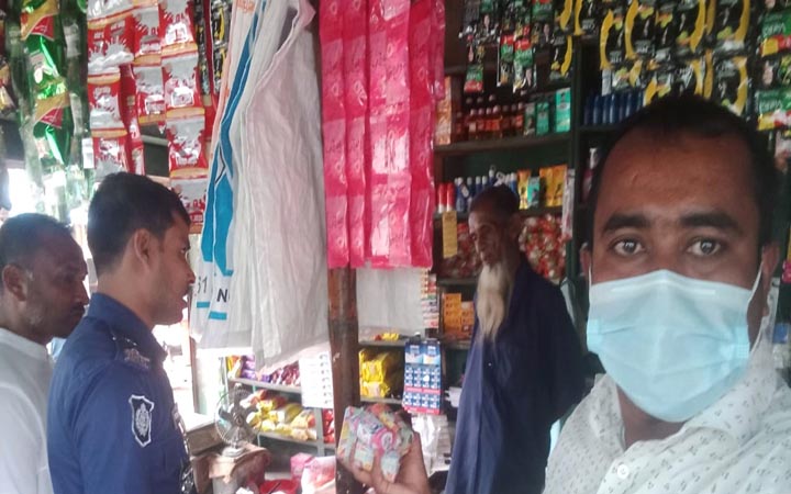 ময়মনসিংহ ও টাঙ্গাইলে অভিযানে তিন লক্ষাধিক নকল বিড়ি জব্দ